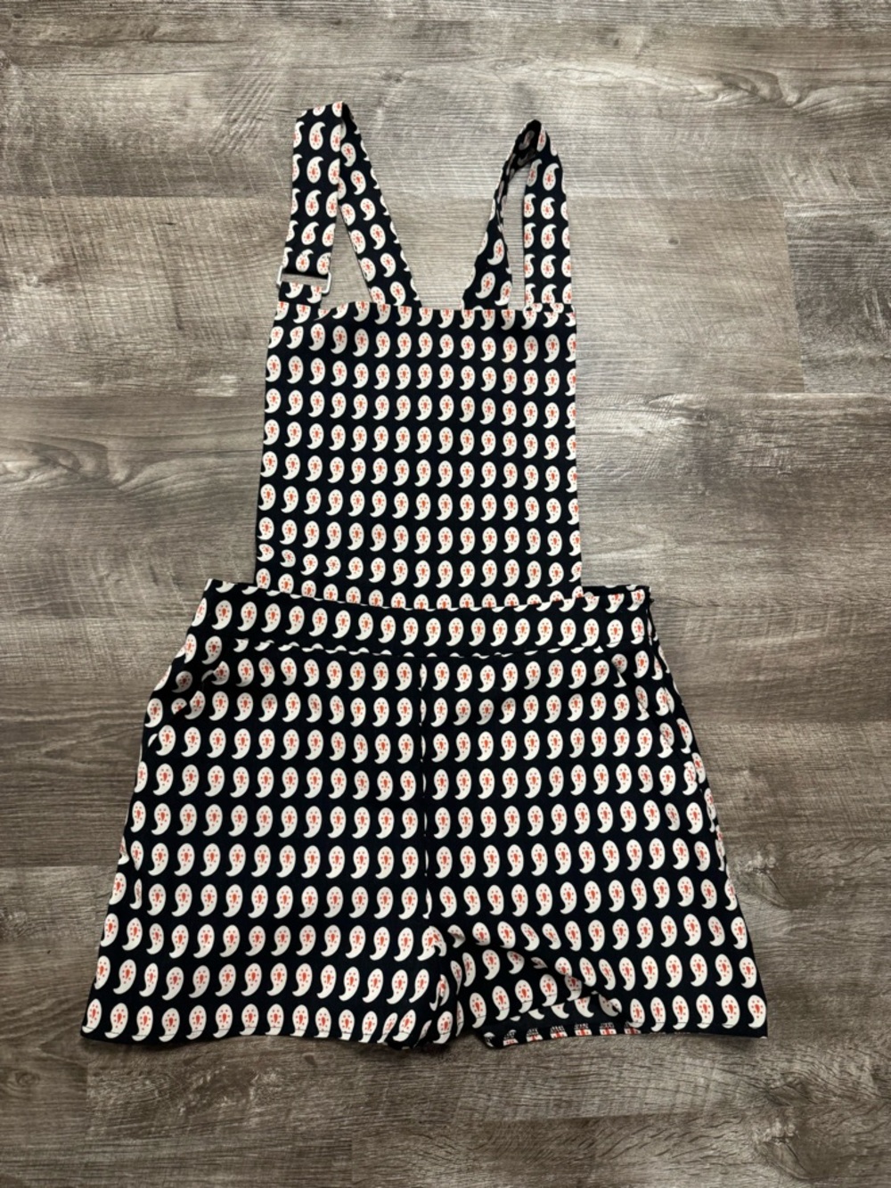 TOPSHOP Paisley Print Overall Shorts Size 6